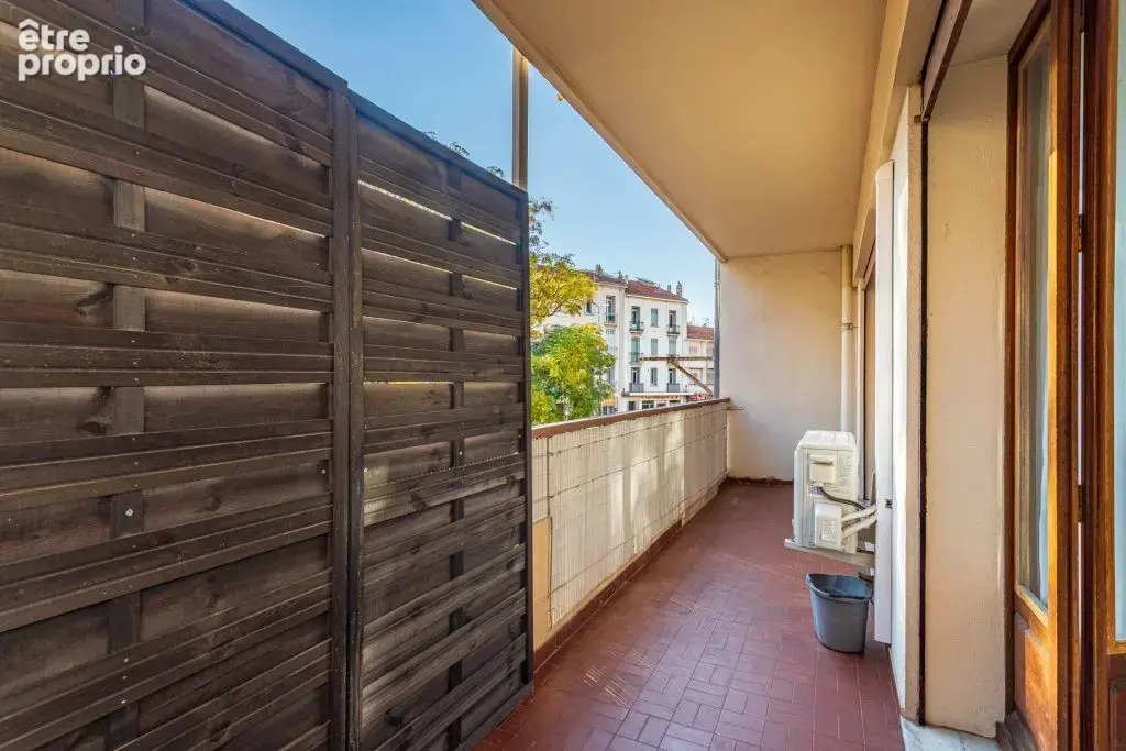 Appartement 3 pièces 70 m² à vendre à Toulon (83000) - photo 7