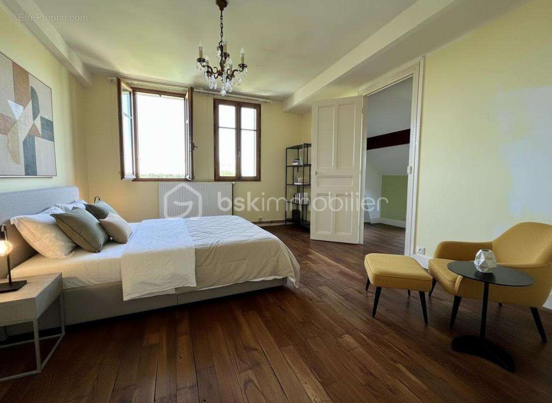 Maison à CHARTRETTES