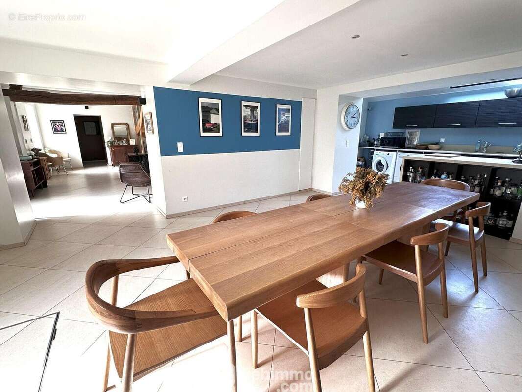 Voici la salle à manger de plus de 28 m².