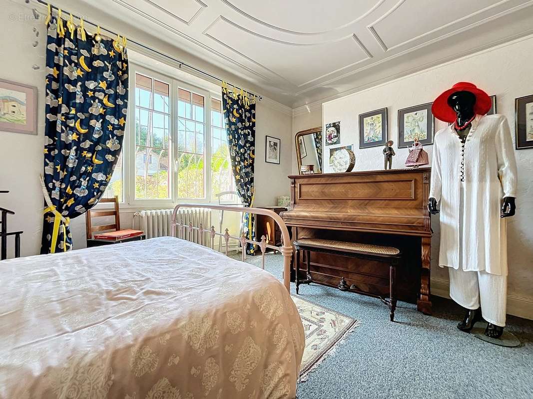 Maison à LAMARCHE-SUR-SAONE