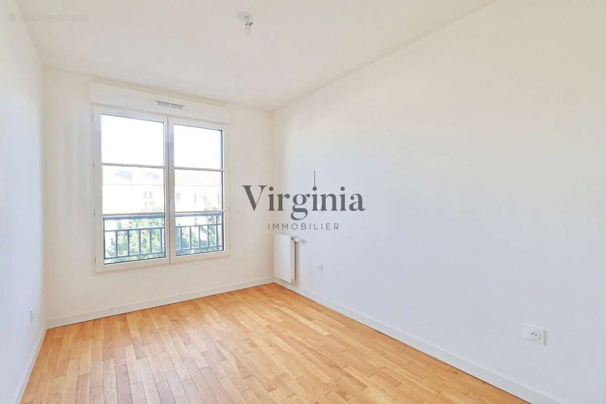 Appartement à CHARENTON-LE-PONT