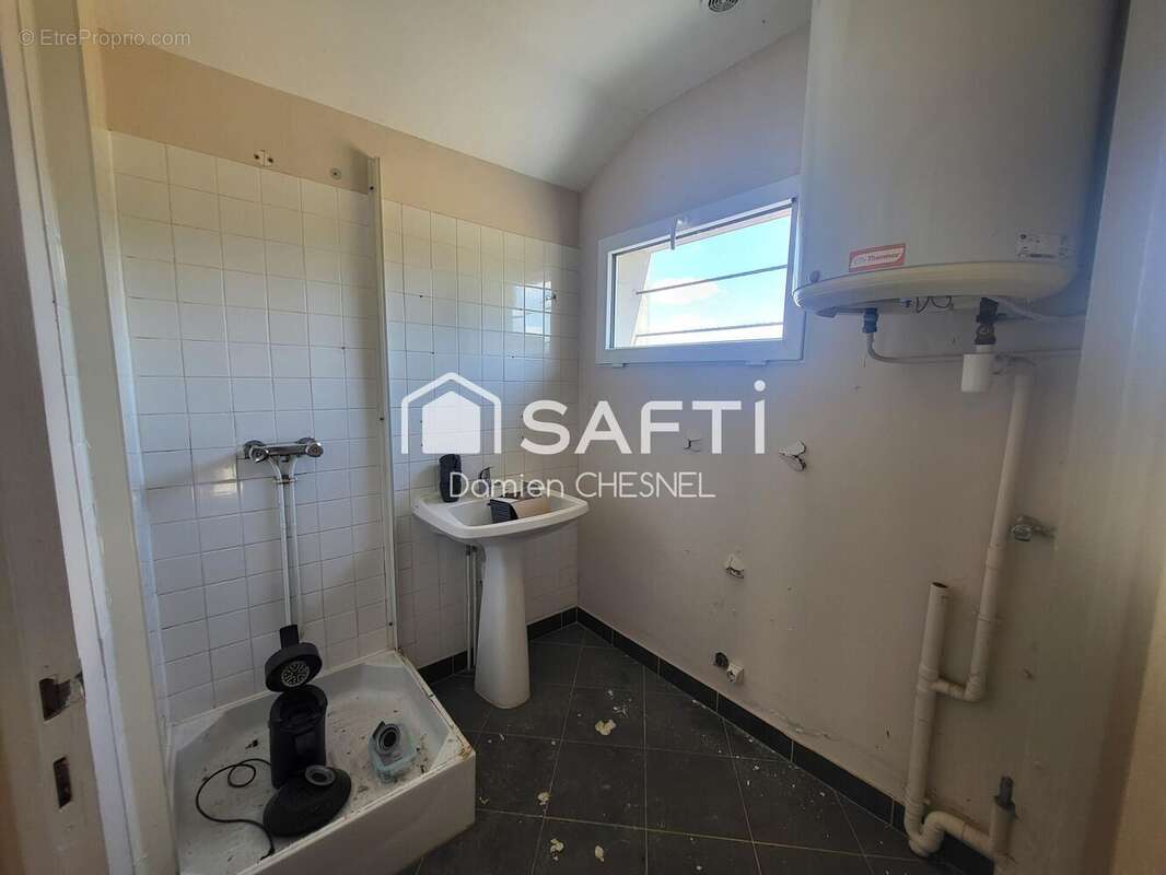 Maison 72 m² à Vesdun  - photo 4