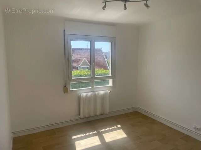 Appartement à SARTROUVILLE