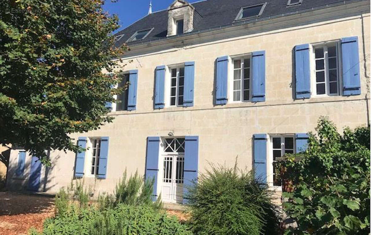 Maison à AUBETERRE-SUR-DRONNE