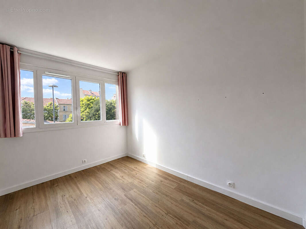 Appartement à FONTENAY-SOUS-BOIS