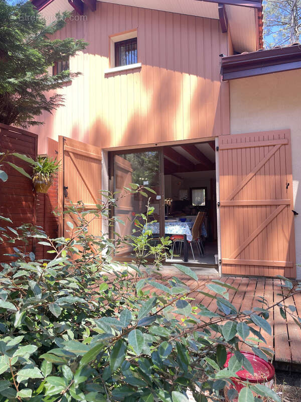 Maison à LACANAU
