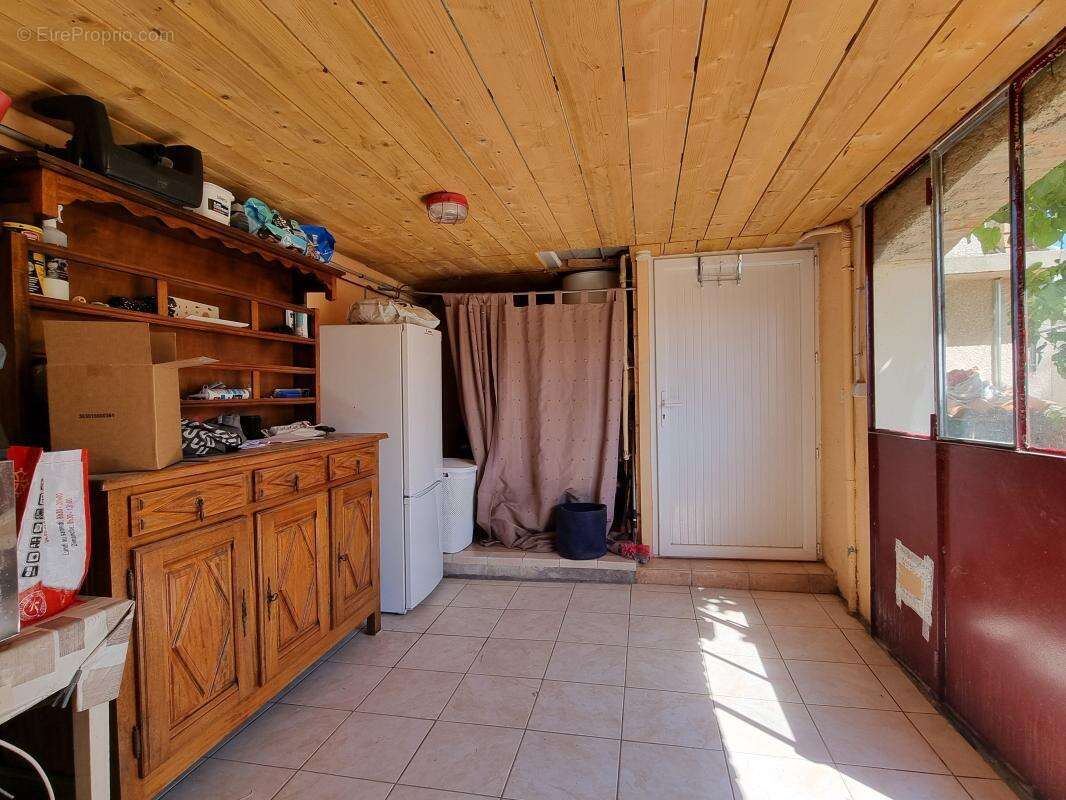 Spécial Investisseur – Mas en Pierre Rénové (2 Logements Loués) - photo 12