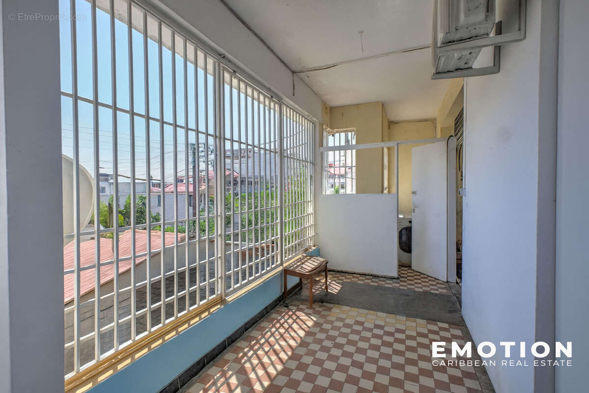 Appartement à POINTE-A-PITRE