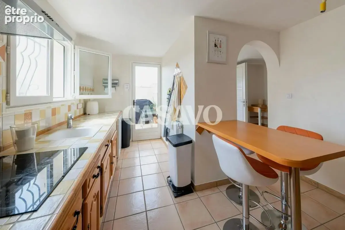 Vente Maison 5 pièces de 203m² - 13760 Saint-Cannat - photo 8
