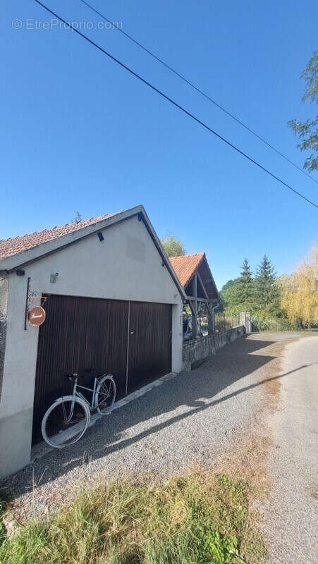 Maison à LA NOCLE-MAULAIX