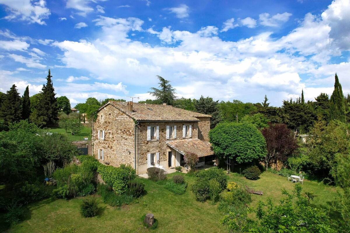 Maison à UZES