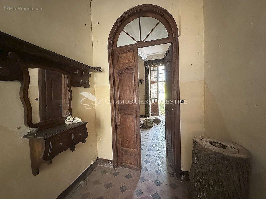 A Sault, en exclusivité, une propriété à restaurer avec vue - photo 8
