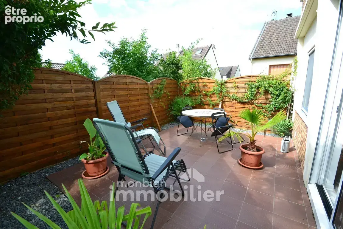 Photo Appartement à Fosses au prix de 154 500€
