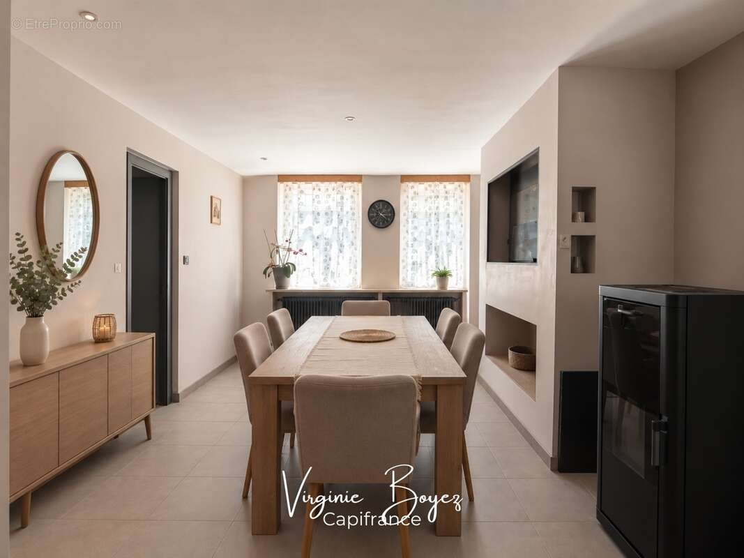  À VENDRE – Maison de ville 88 m² avec cour et dépendance à Bourbourg - photo 2