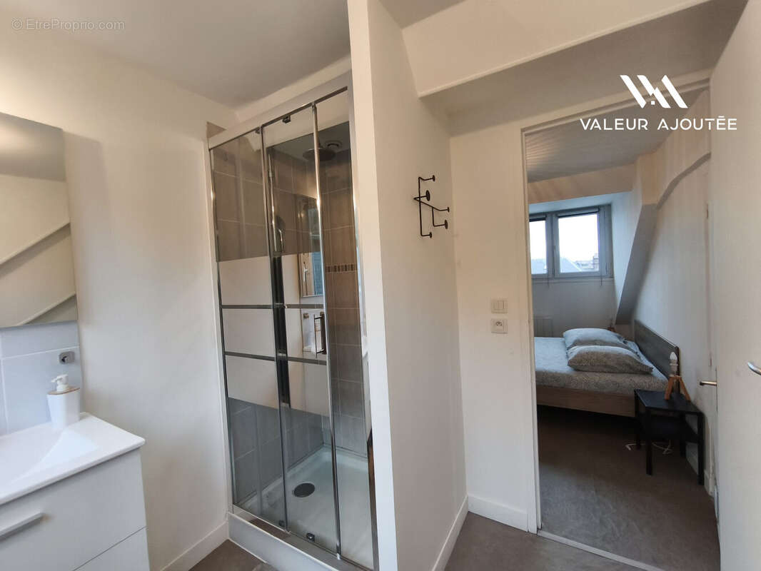 Salle d\'eau - Appartement à DIEPPE