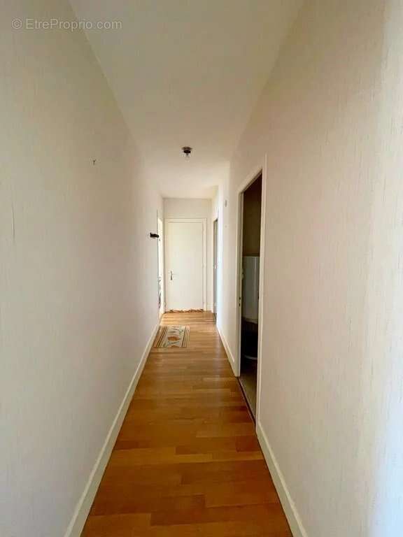 Maison à MONTSAUCHE-LES-SETTONS