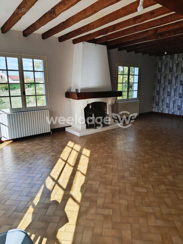 Maison à POULIGNY-SAINT-PIERRE