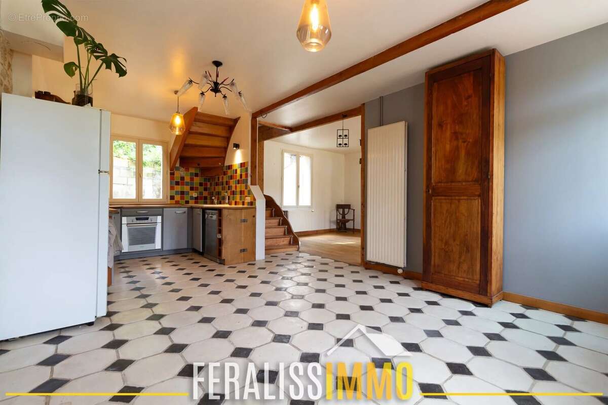 Spacieuse maison au coeur du village de Seraincourt ! - photo 6