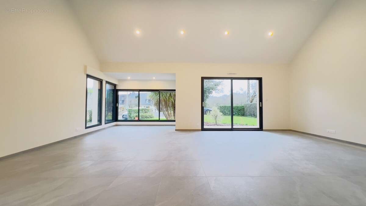 GOURIN (56) – Maison à vendre : 5 pièces, 122 m² habitables, garage, atelier, terrain de 815 m² - photo 16