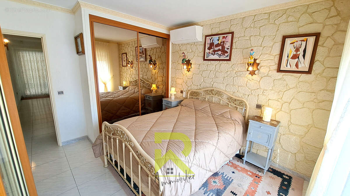 Villa 248 m2   5 chambres   Vue étang de Bages   Piscine   Garage 66 m2   Narbonne - photo 8