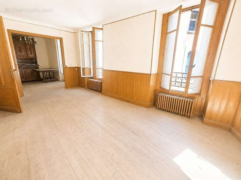 Maison à SARRANCOLIN