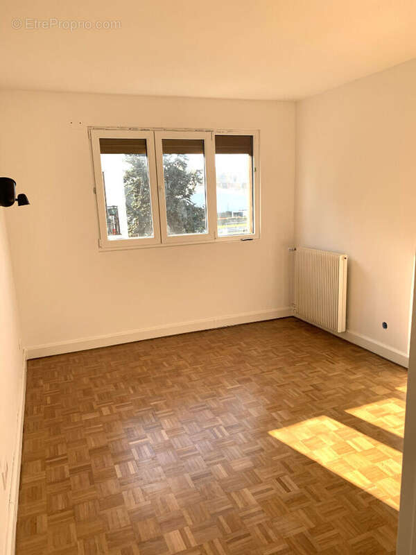 Appartement à LIVRY-GARGAN