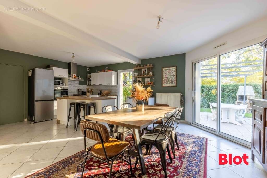 Maison à SAINT-GILLES