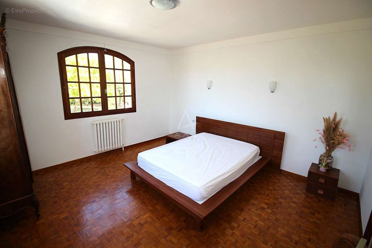 Maison à CASTELSARRASIN