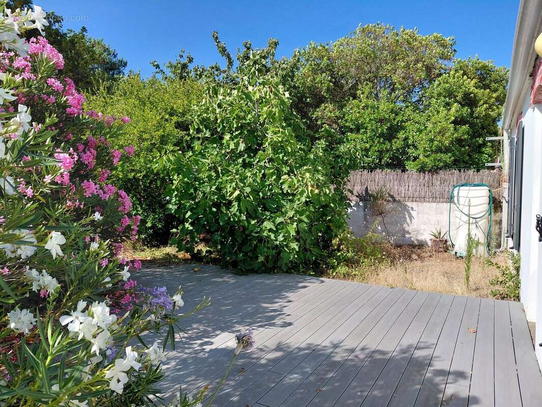 Maison 69 m² à L'epine  - photo 3