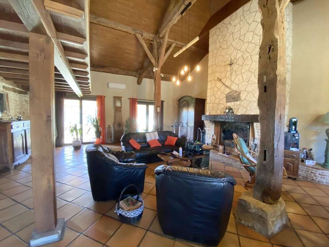 Maison à MONFLANQUIN