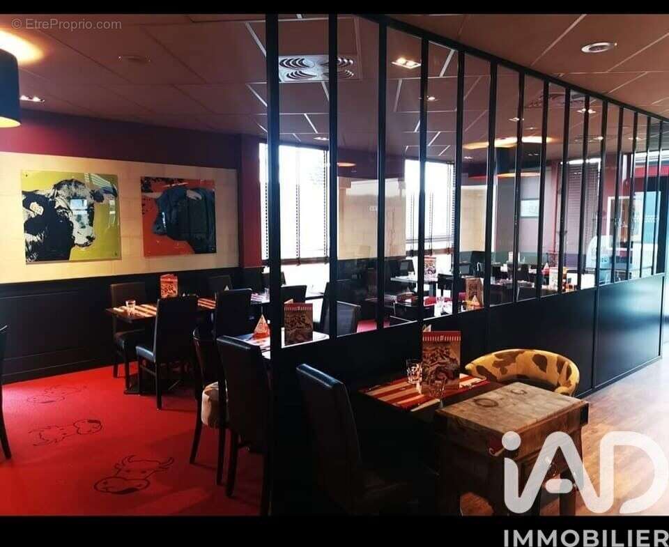 Commerce 480 m² à Pamiers  - photo 2