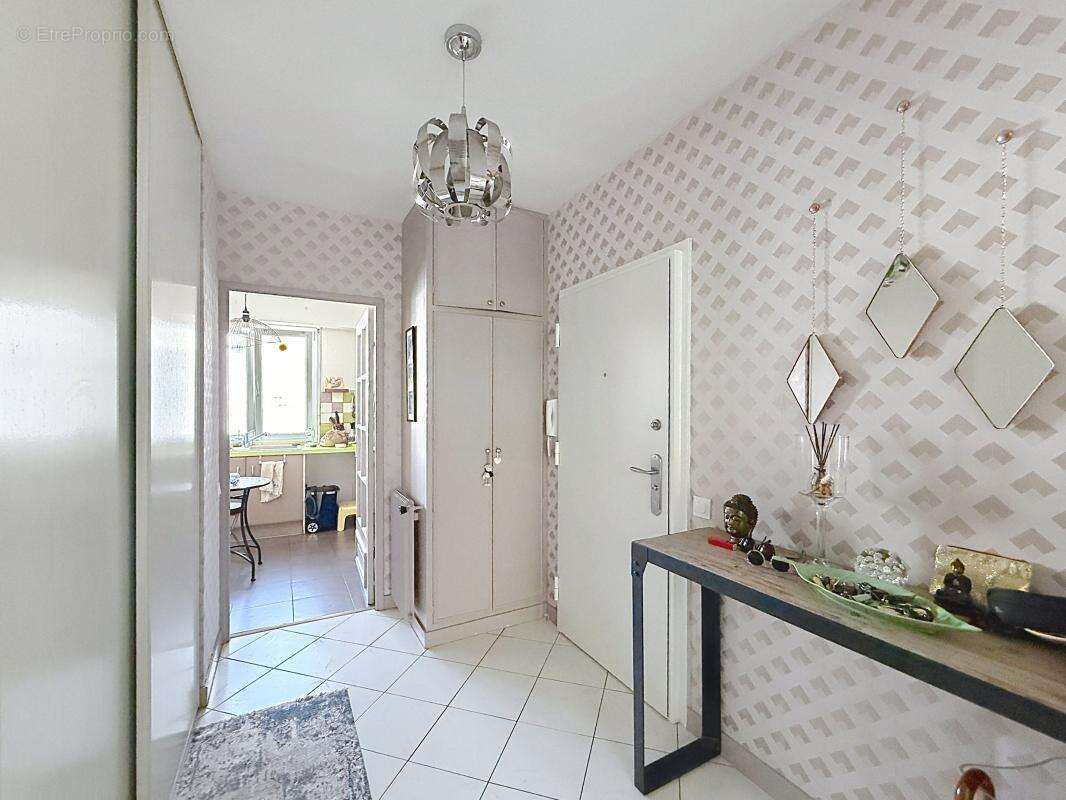 Appartement À Vendre - photo 7
