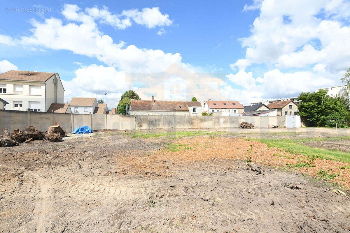 Terrain à BOIS-D'ARCY