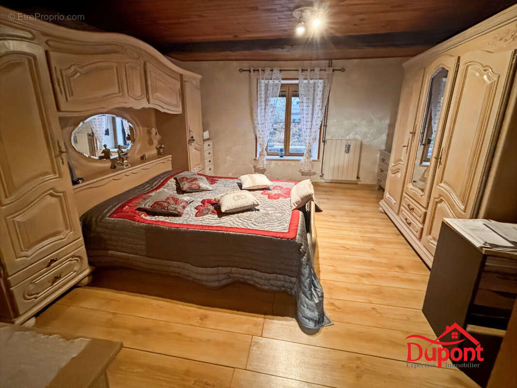 Maison à BOURG-FIDELE