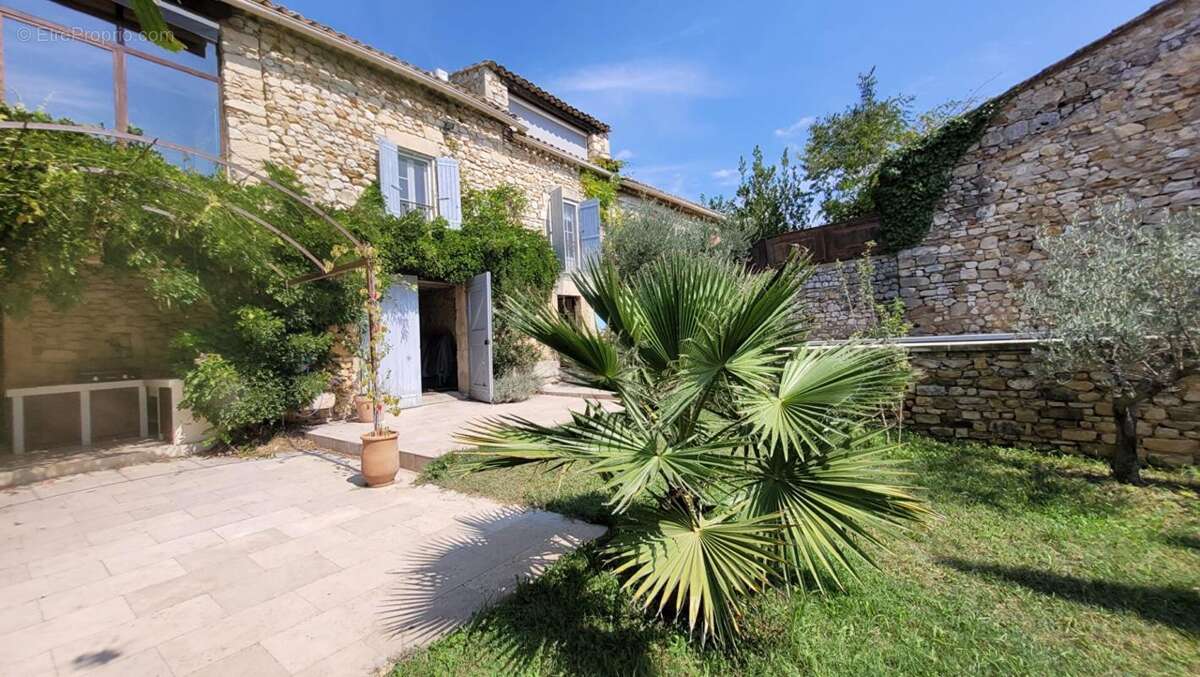 Maison à GOUDARGUES