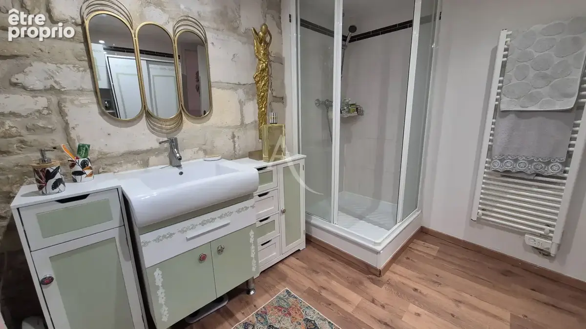 Saintes - Quartier Saint-Pierre - Appartement 2 pièces 48 m² - photo 9
