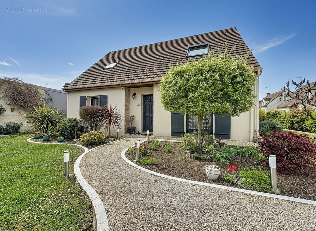 Maison à MANTES-LA-VILLE