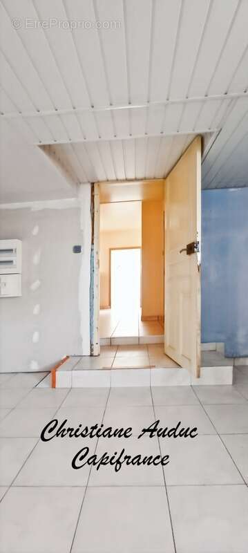 5 minutes de Génelard, au calme, maison en pierre, de plain-pied, rénovée en 2025, de 118.50 m², 135 m² de grenier aménageable,  - photo 29