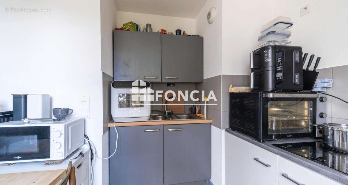 Quartier Nouveau Bassin/T3 vendu avec locataire en place - photo 4