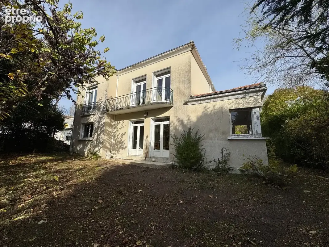 Maison à VOULGEZAC
