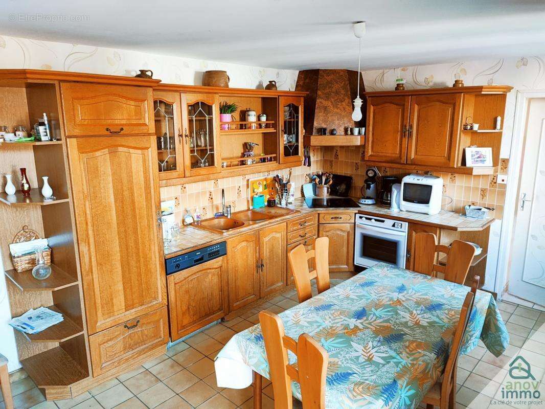 Maison à MAUPREVOIR