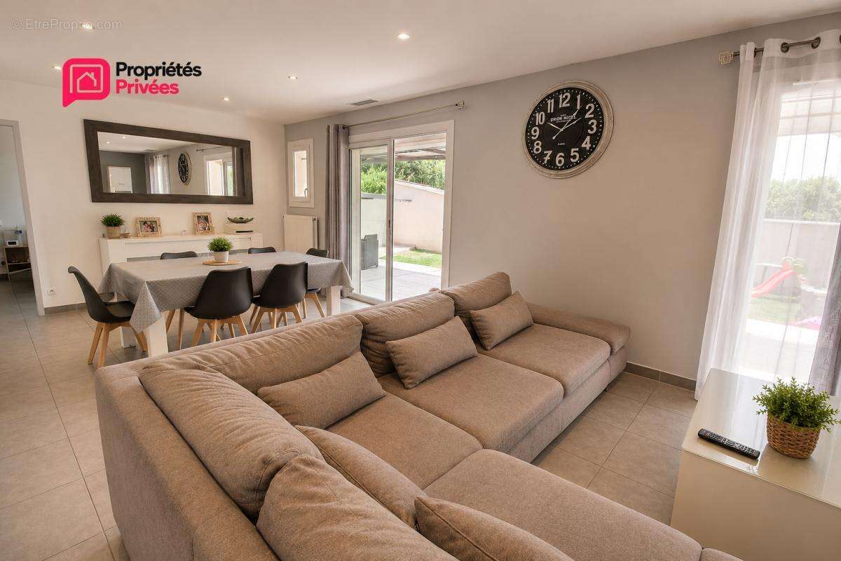 Villa Uzès 4 pièce(s) 87 m2 ,3 chambres , terrain de 387m2 , Terrasse - photo 3