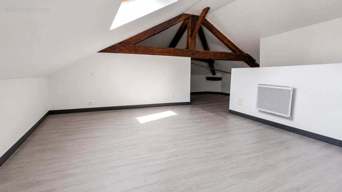 Saint-hilaire-de-la-côte – maison de caractère rénovée – 94,46 m² – jardin – terrasse - photo 15