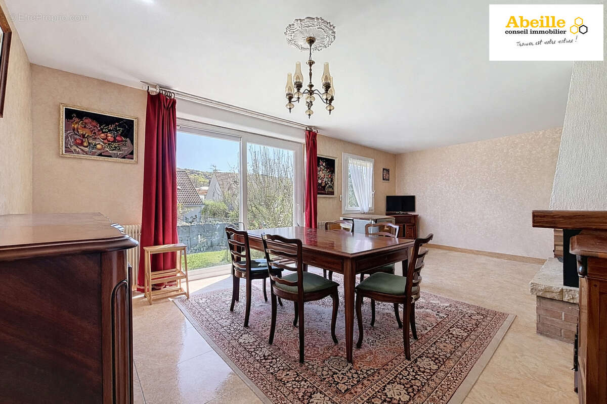 Maison à SAINT-CHERON