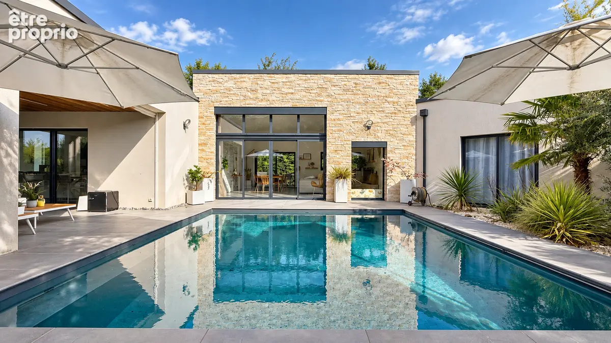 Photo Maison à Saint-Cyr-Sur-Loire au prix de 980 000€