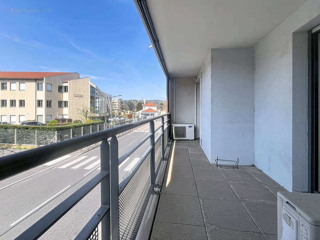 Appartement à OULLINS