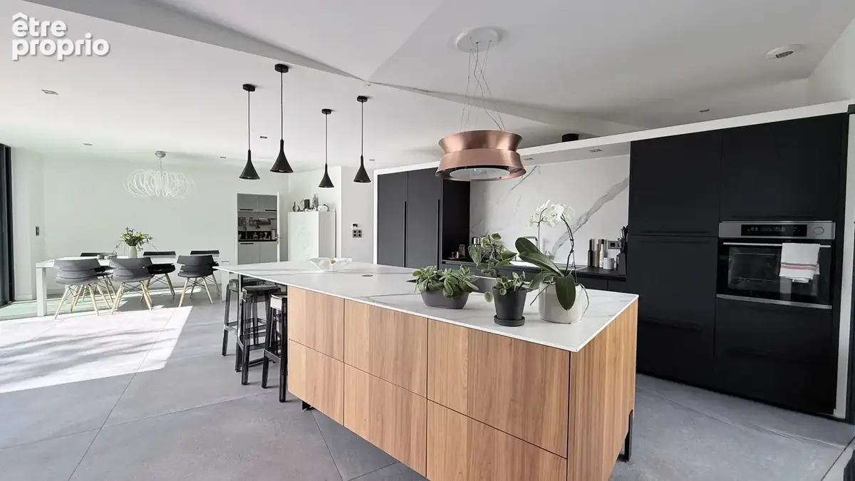 Maison 7 pièces 236 m² à vendre à La Rochelle (17000) - photo 5