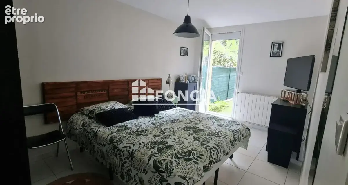 HYÈRES – COSTEBELLE  T3/T4 EN REZ-DE-JARDIN  Appartement de 78 m² avec terrasse et jardin privatif - photo 4