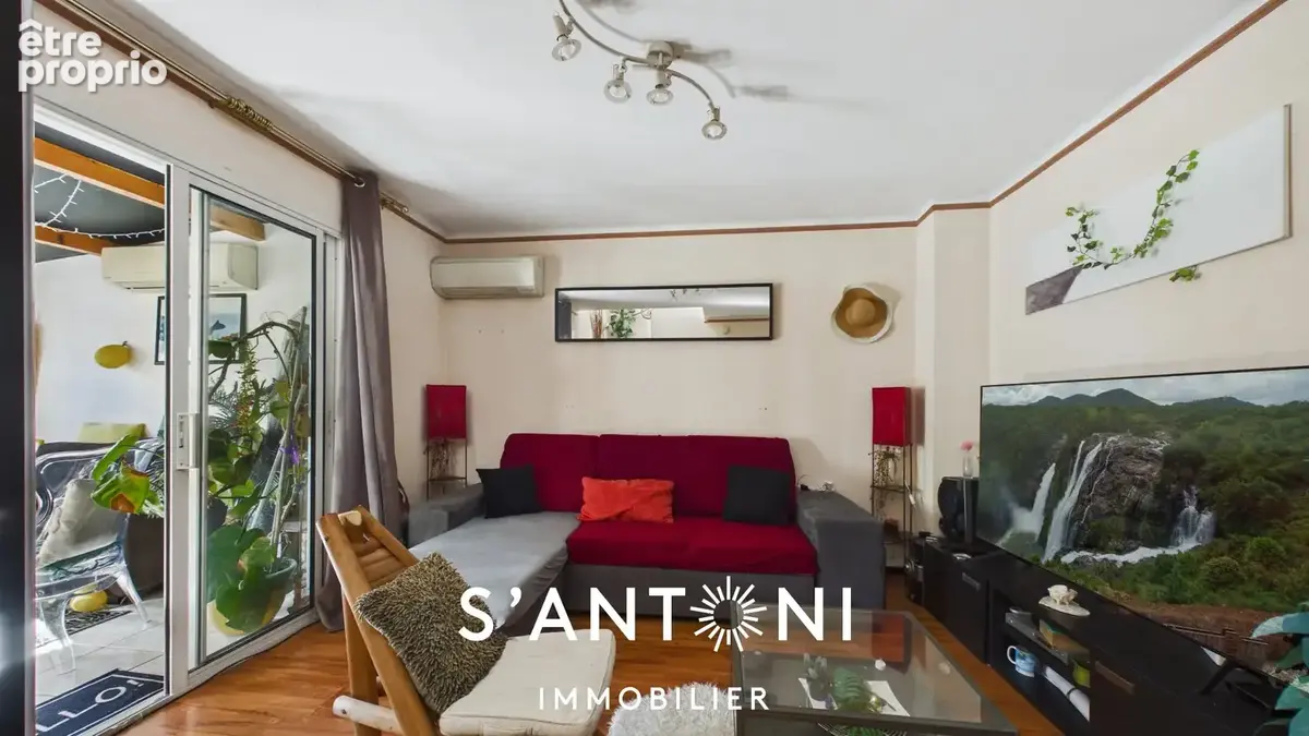 Agde  maison familiale de 102 m² avec véranda, piscine et garage - photo 4