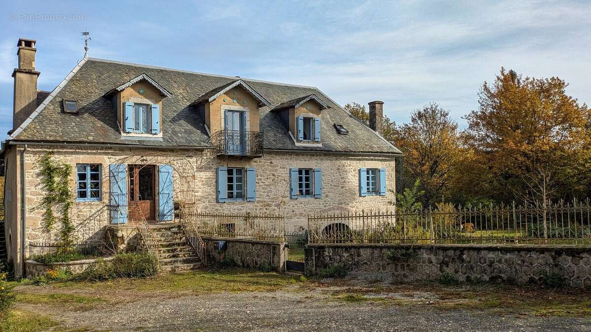Maison à LAROQUEBROU